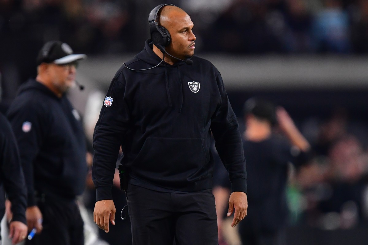 In just nine games, Antonio Pierce of the Las Vegas Raiders displayed fantastic leadership, and football acumen to the head coaching job permanently.